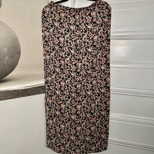 FOREVER 21 Floral Maxi Skirt 🤎
